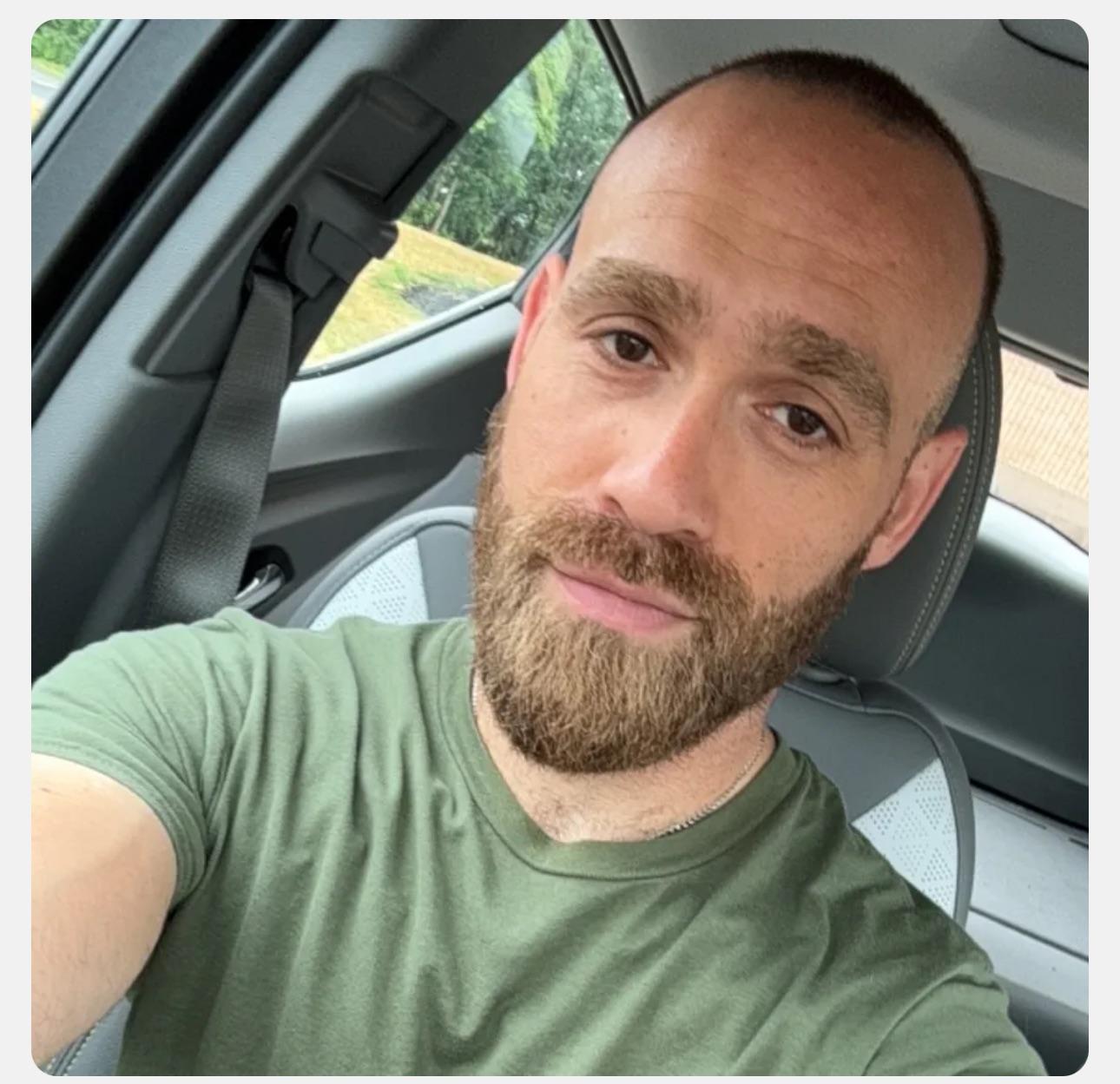 files/37-year-old-guy-just-trying-to-find-his-wife-id-love-some-v0-l19qnk7b6dcd1.jpg